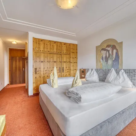Bergland - Vital & Activity Hotel San Leonardo in Passiria